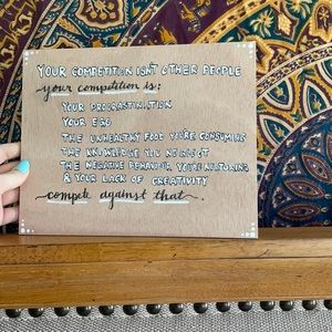 Customizable painted quote board